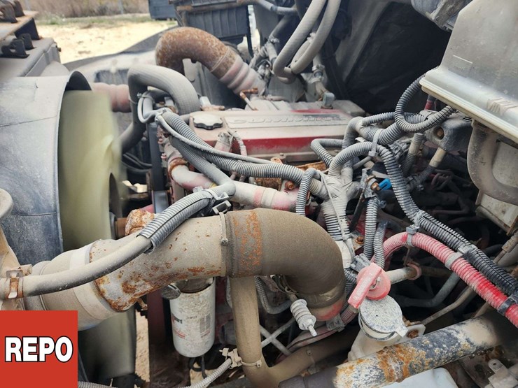 2016-international-durastar-4300-image-19