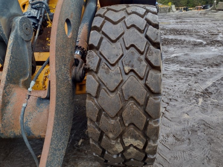 8-volvo-l60f-image-18