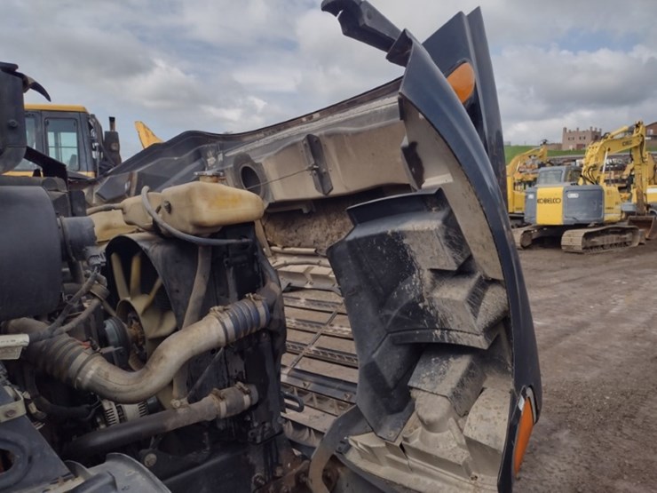 97-ford-l8501-image-17