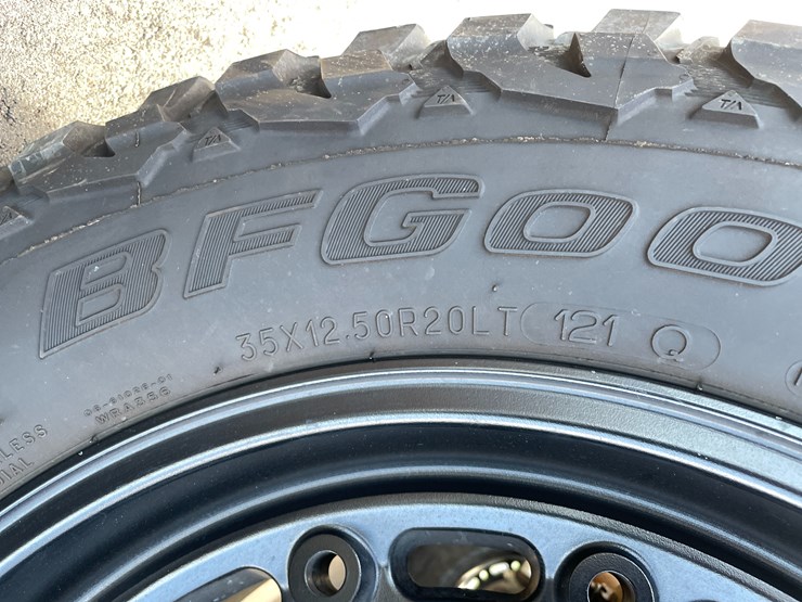 2004-ford-excursion-limited-image-15