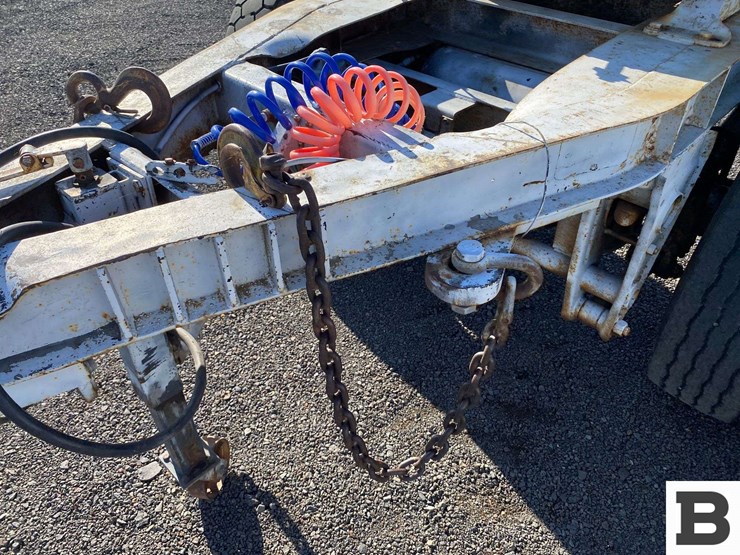 semi-trailer-dolly-image-8