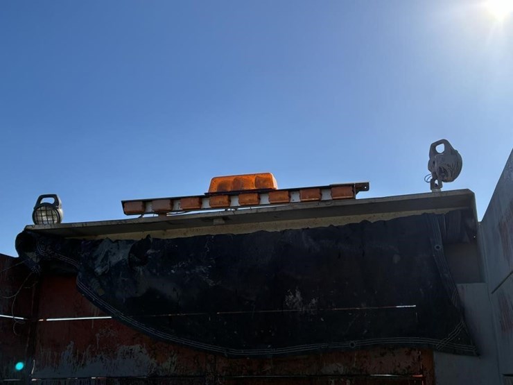 2001-dodge-ram-3500-image-6