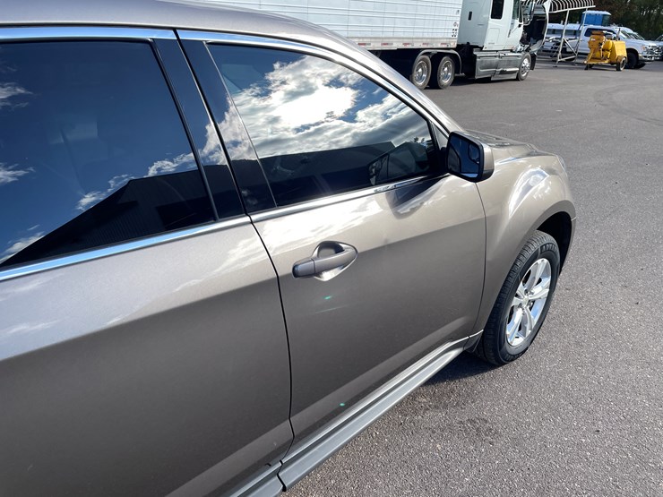 2012-chevrolet-equinox-lt-image-27