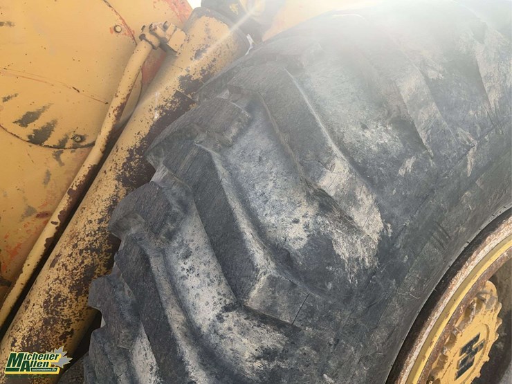 1979-dresser-530b-wheel-loader-image-10