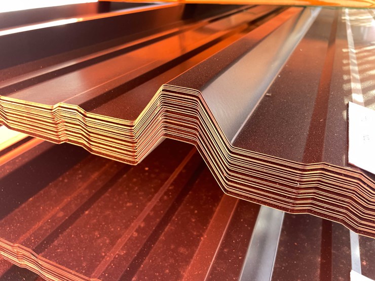 #14106-•-28-gauge-painted-r-panel-profile-steel-siding-(o6)-image-3