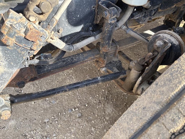 2013-ford-f650-image-40