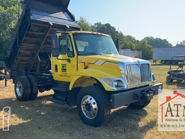 2007-international-workstar-7300-image-2