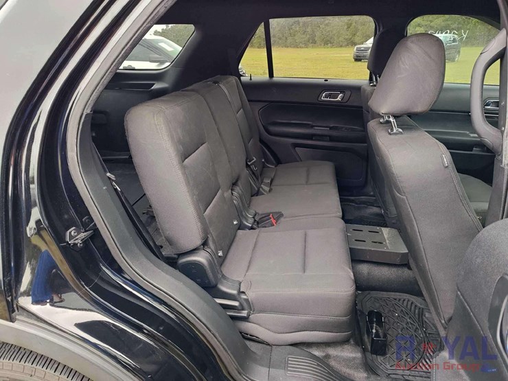 2018-ford-explorer-image-7