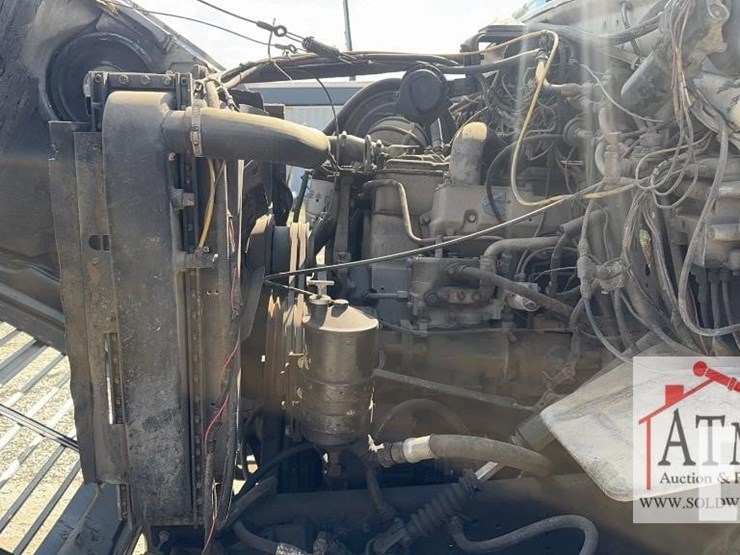 1985-ford-lnt9000-image-28