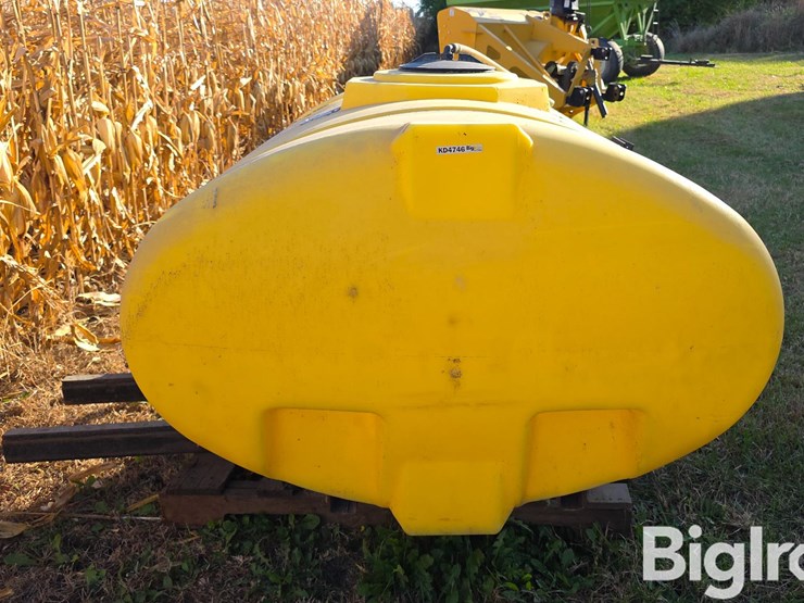 300-gal-front-mount-poly-tank-image-4