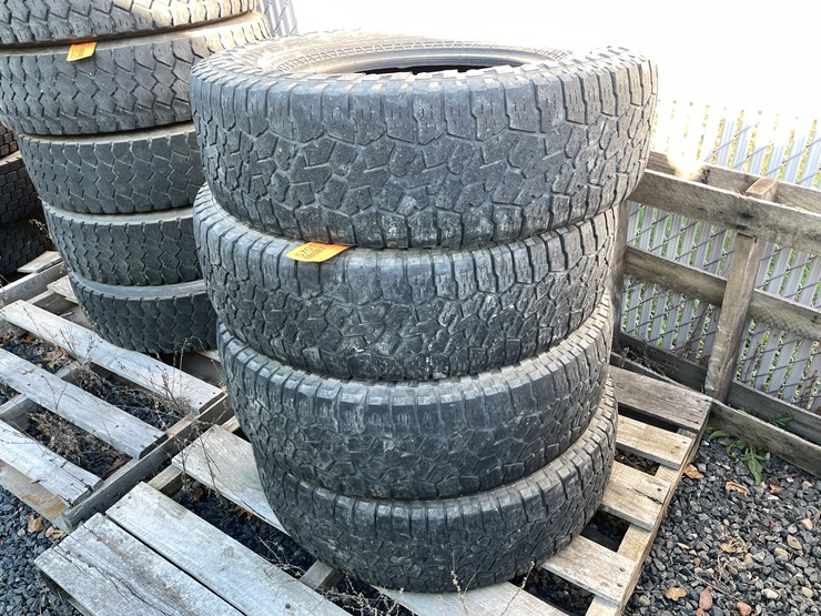 #5701-•-(4)-falken-wild-peak-a/t-17"-tires-image-3