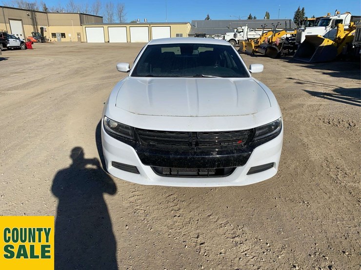 2021-dodge-charger-rwd-4dr-sedan-image-2