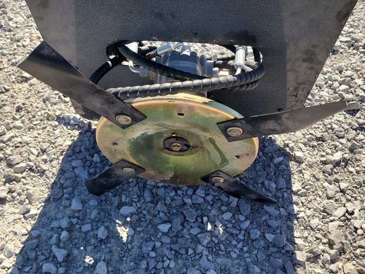 mini-excavator-hedge-cutter-image-3