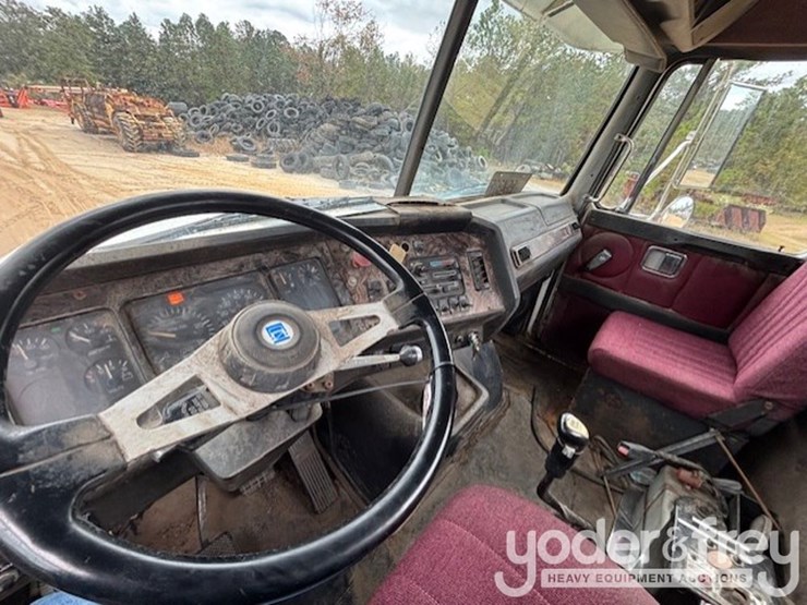 1995-gmc-4200-image-16