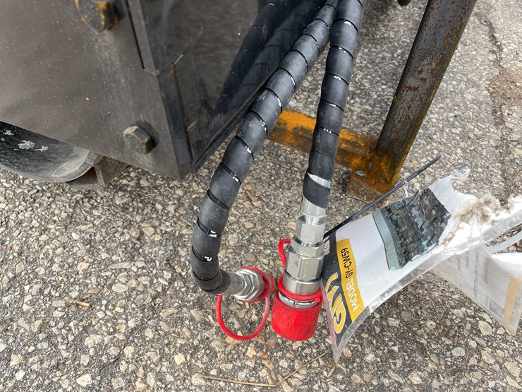 #14004-•-unused-59"-skid-steer-sheepsfoot-hydraulic-vibratory-(o12)-image-12