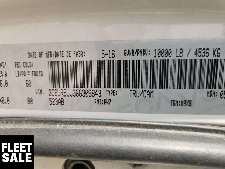 2016-ram-2500-slt-image-9