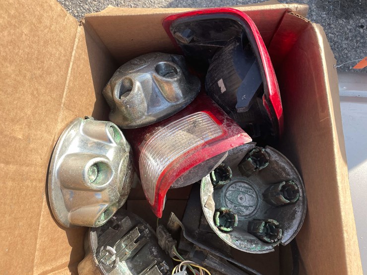 #14101-•-ford-parts-(o4)-image-19