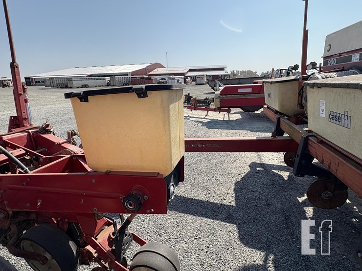 international-800-image-11