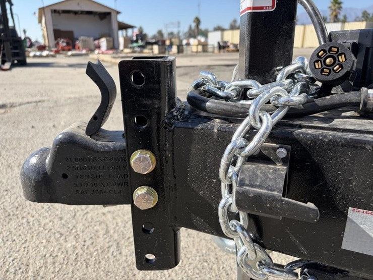 2026-southland-larct52-822v-86-t/a-enclosed-traile-image-8