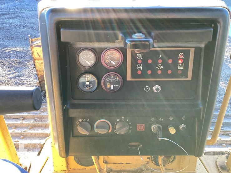 2000-caterpillar-d5m-xl-image-15