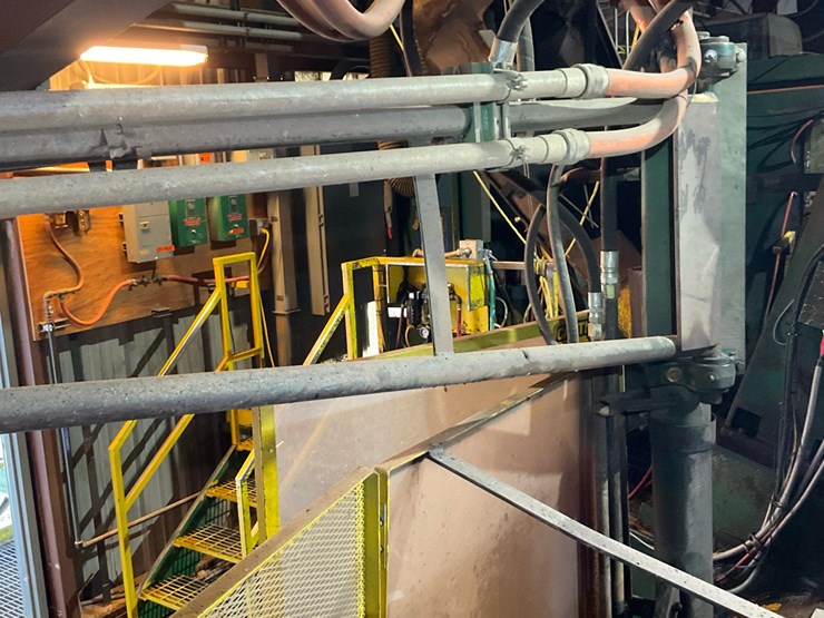 #100-•-cleereman-carriage-image-28