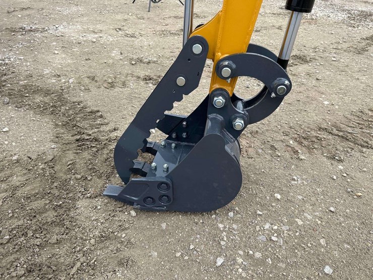 2025-sdlanch-sdle18p-mini-excavator-image-13