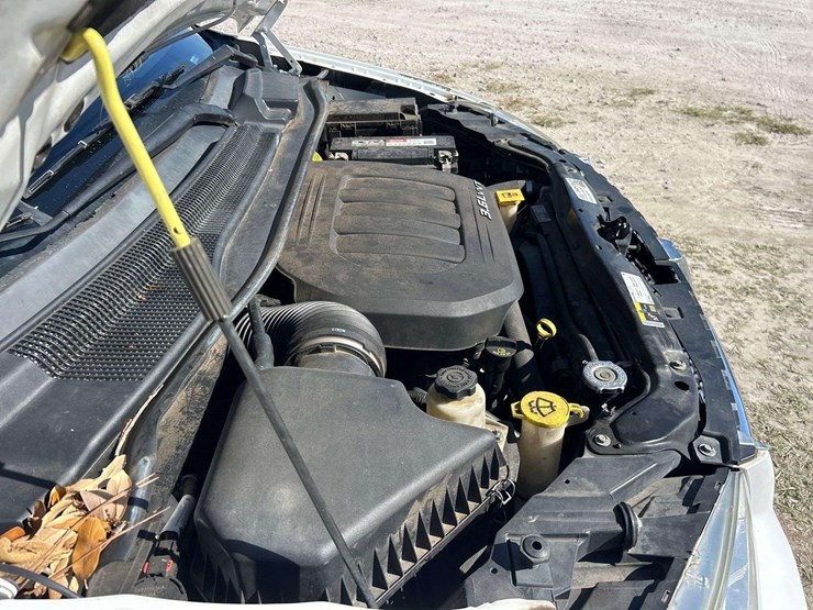 2016-dodge-caravan-image-9