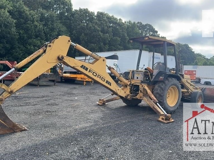 1996-ford-555d-image-3