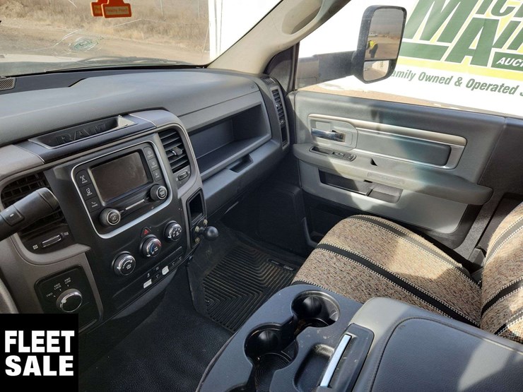 2017-ram-3500-4x4-s/a-cab-&-chassis-image-15