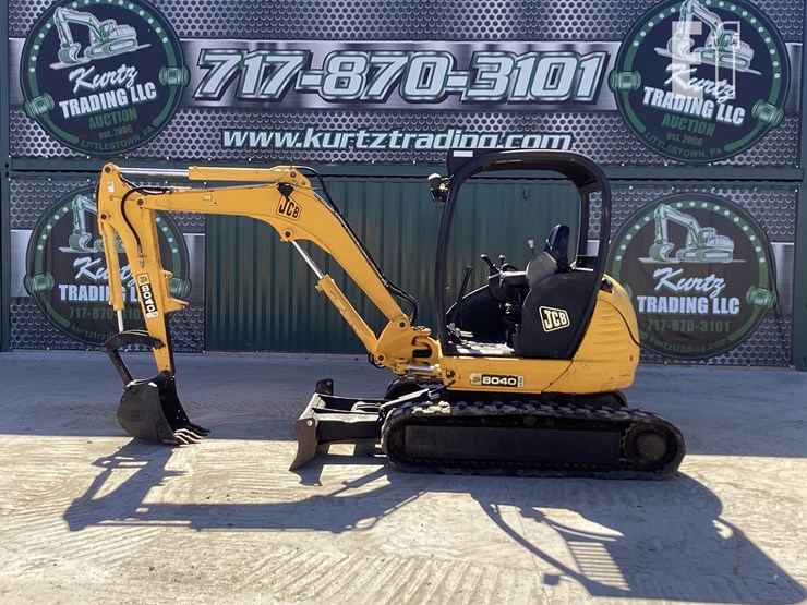 2007-jcb-8040-image-1