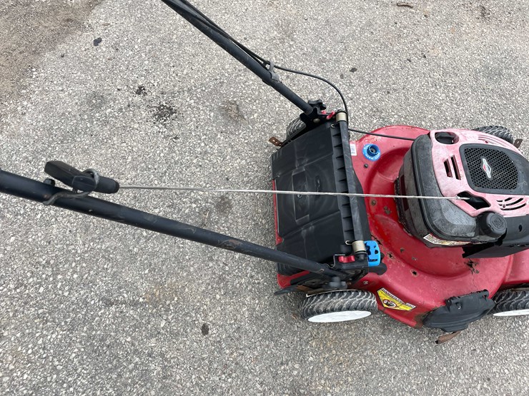 #14030-•-(2)-toro-recycler-lawn-mowers-(o4)-image-21