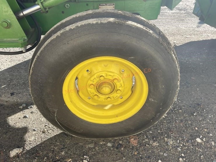 john-deere-2040-image-14