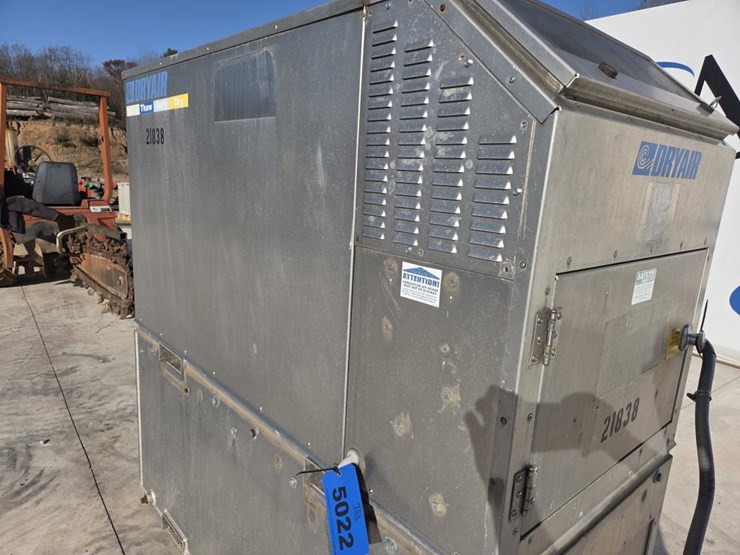 #5022-•-dryair-chm-2200-0300-air-dryer-image-14