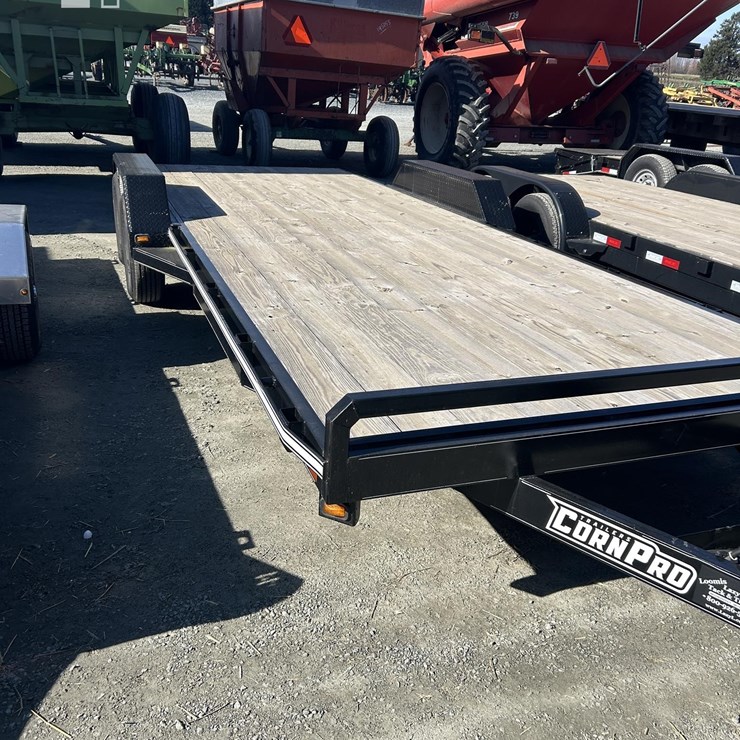 2022 CORN PRO 22 ft x 83 in