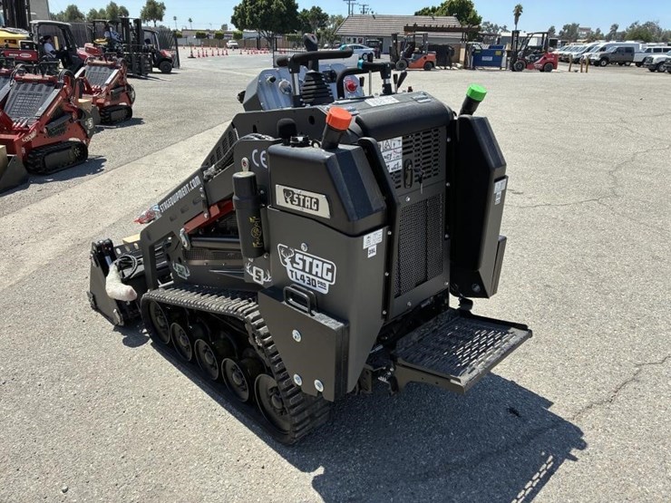 2025-stag-tl430-skid-steer-track-loader-image-4