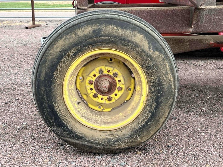 kory-farm-equipment-gravity-wagon-image-13