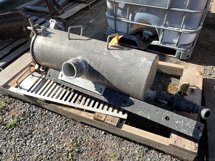 #5719-•-aluminum-tank-image-1