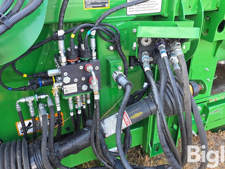 2023-john-deere-c12f-image-18
