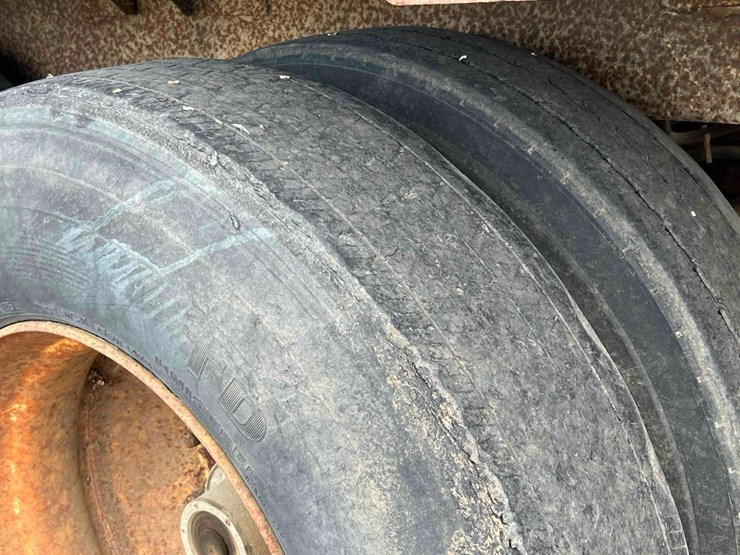 1999-timpte-hopper-bottom-image-23