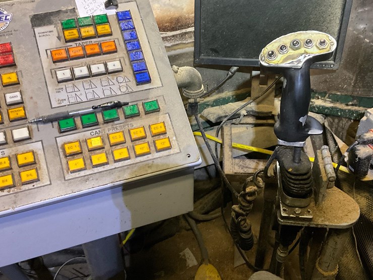 #100-•-cleereman-carriage-image-21