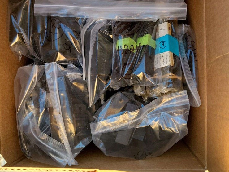 pallet-of-boxes-with-parts-with-2-drums-castrol-optipit-image-5