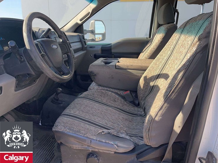 2017-ford-f550-image-11