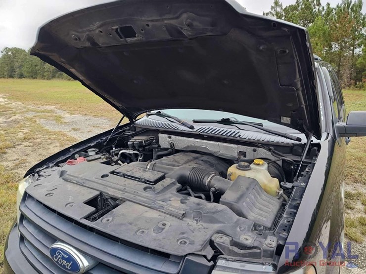 2016-ford-expedition-image-12