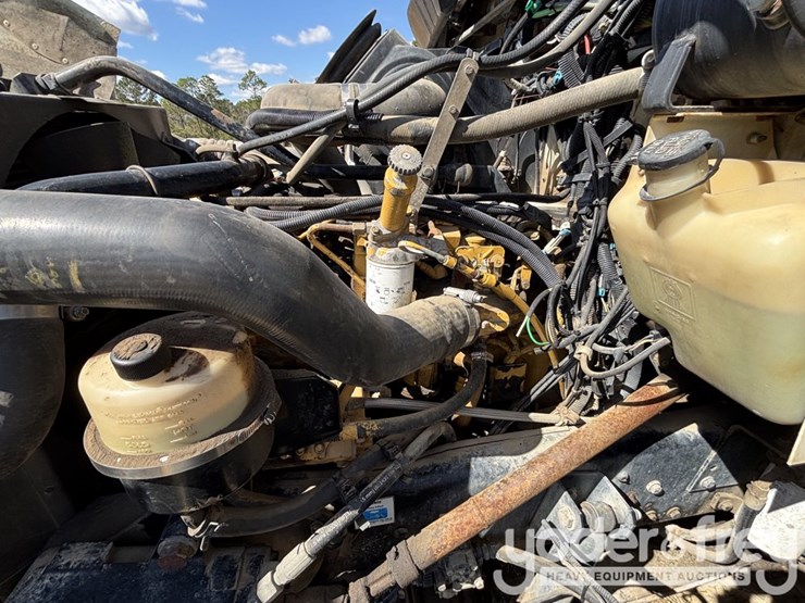 2007-kenworth-t270-image-24