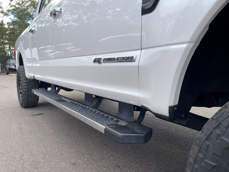 2019-ford-f350-xlt-lariat-image-45