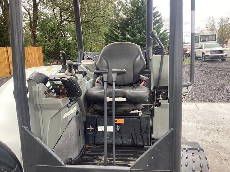 2021-bobcat-e50-image-14