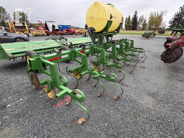 john-deere-100-image-7