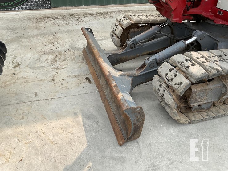 2019-takeuchi-tb2150-image-14