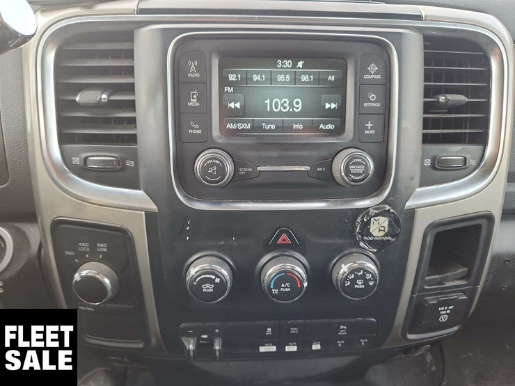 2016-ram-2500-slt-image-24