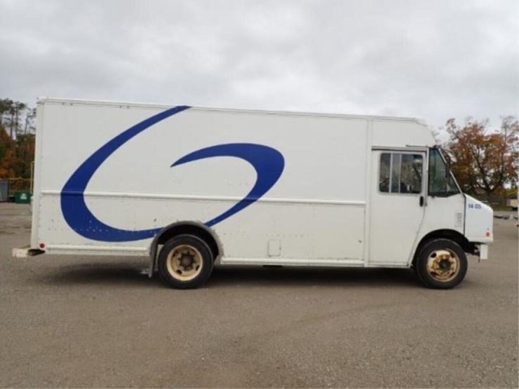 2015-freightliner-mt55-image-4